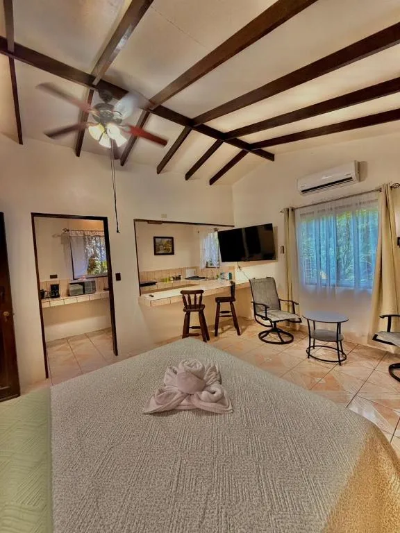 Loma Real Hot Springs Bed & Breakfast — 2