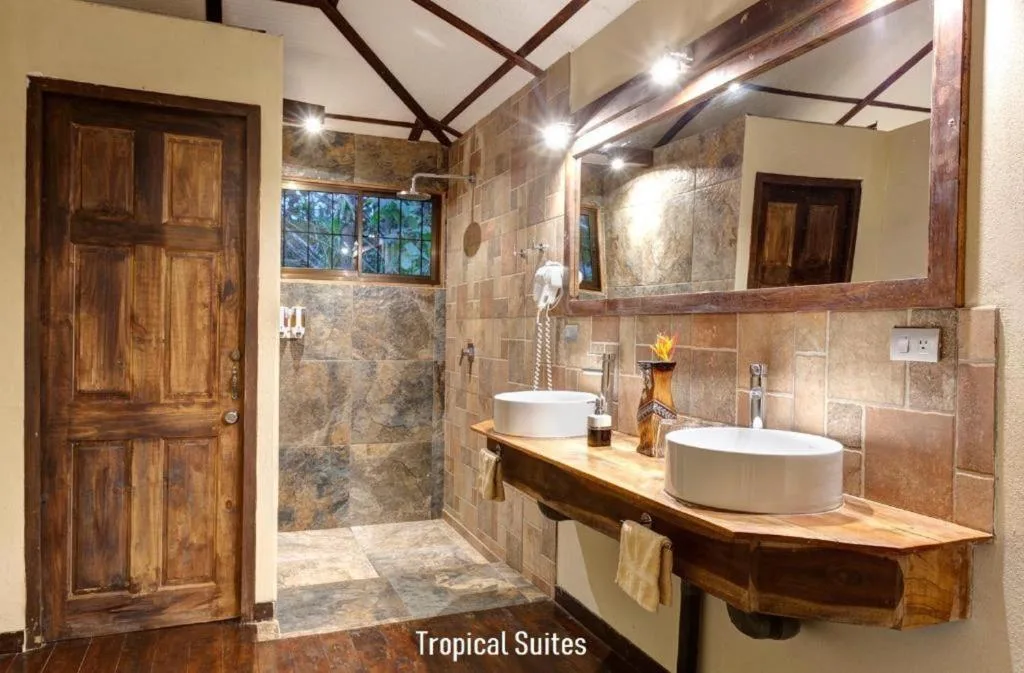 Tropical Suites & Villas — 3