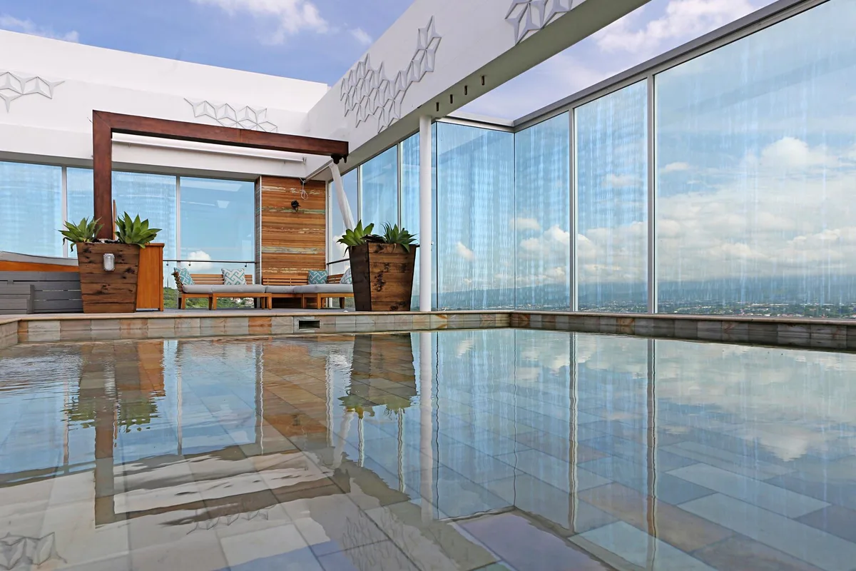 Sheraton Hotel • Escazú