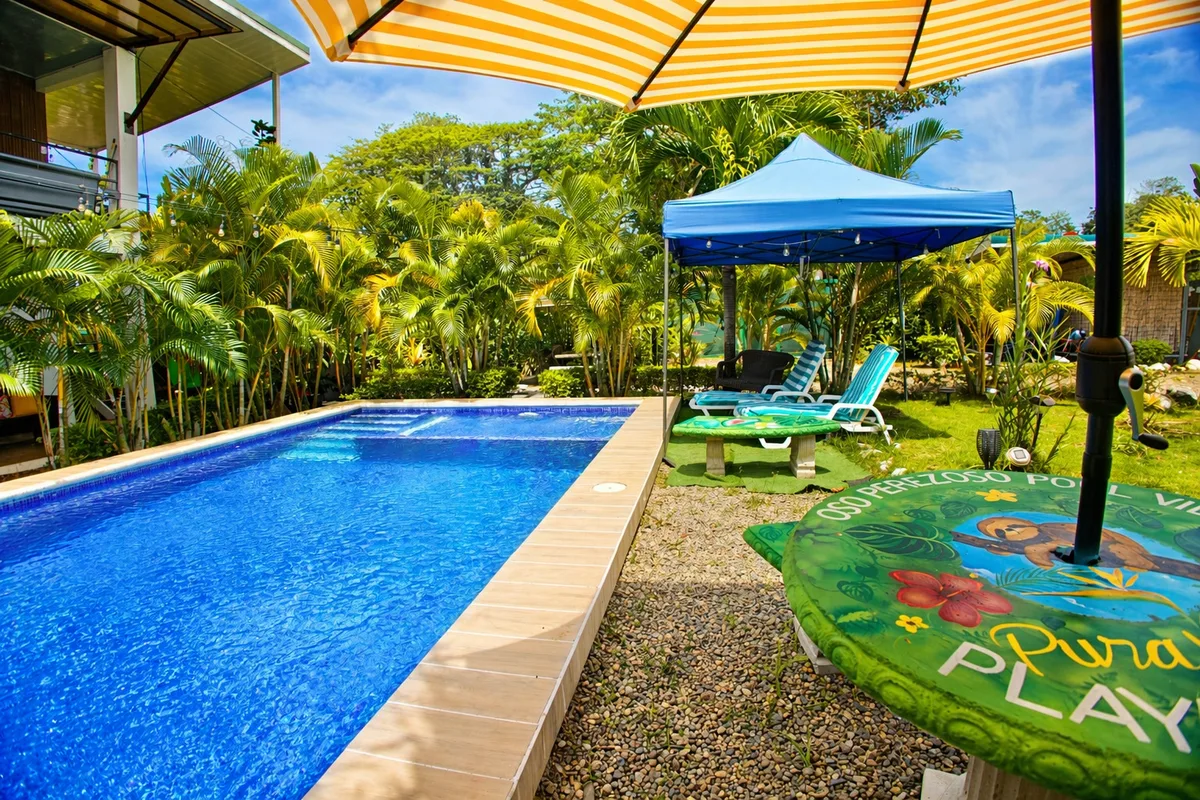 Oso Perezoso pool Villa — 2