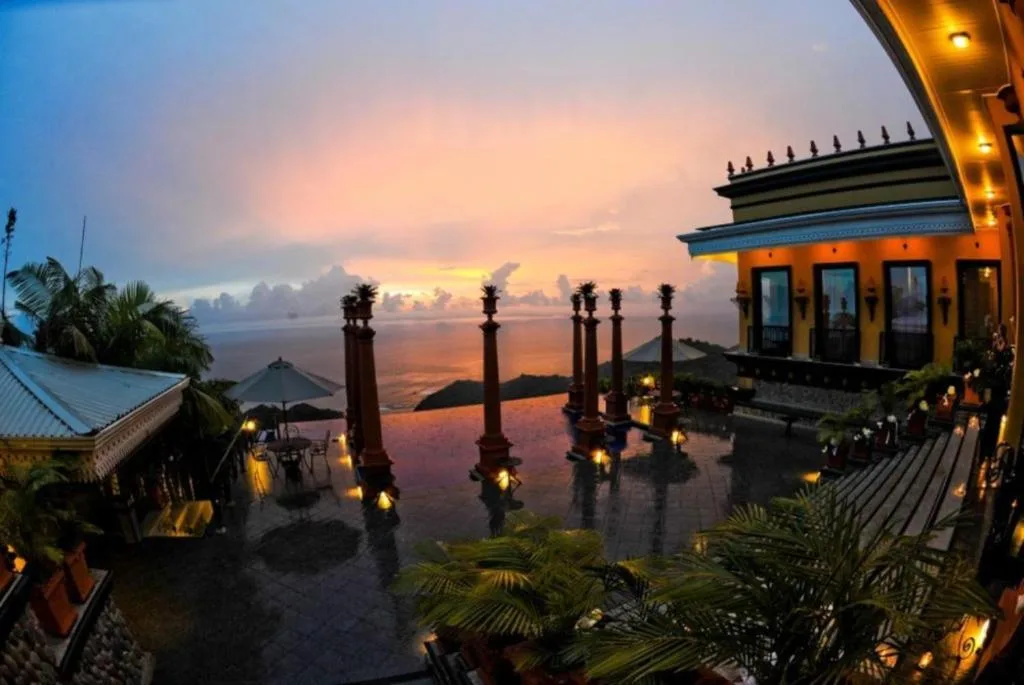 Hotel Villa Caletas