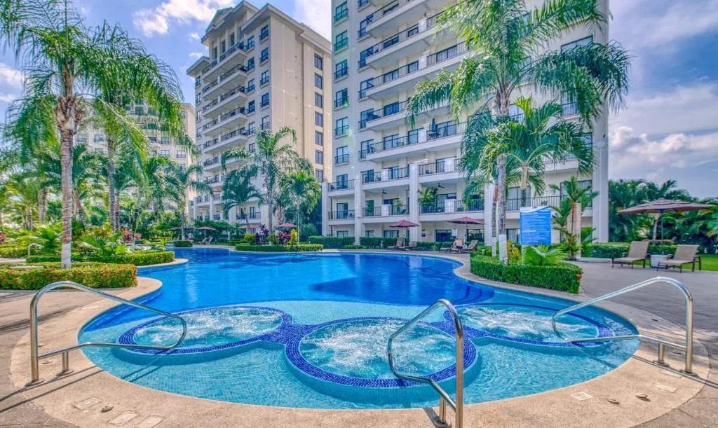 Jaco Bay 4903 Three bdrm Suite Spectacular Views Pool