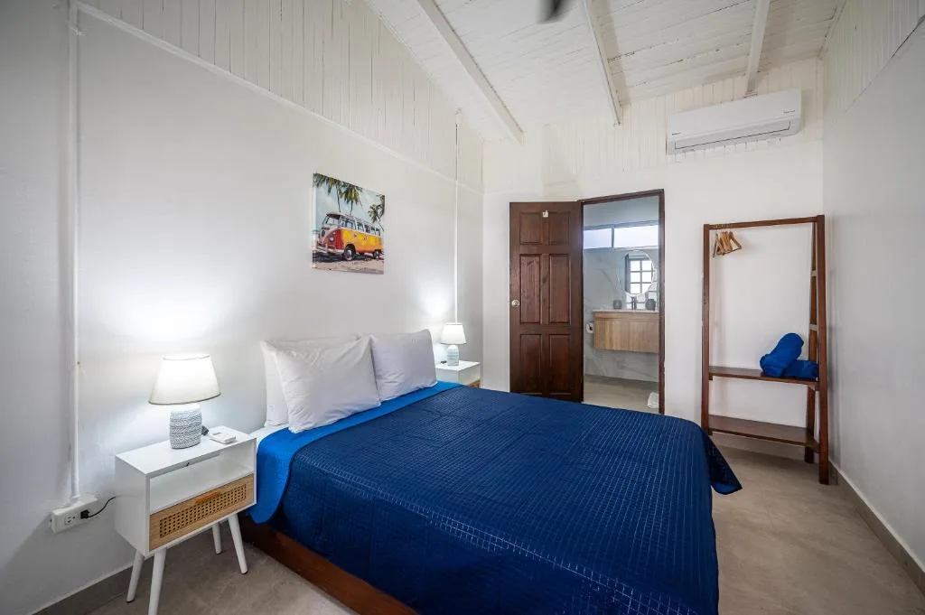 Ozeano Hotel & Surf Bar — 2