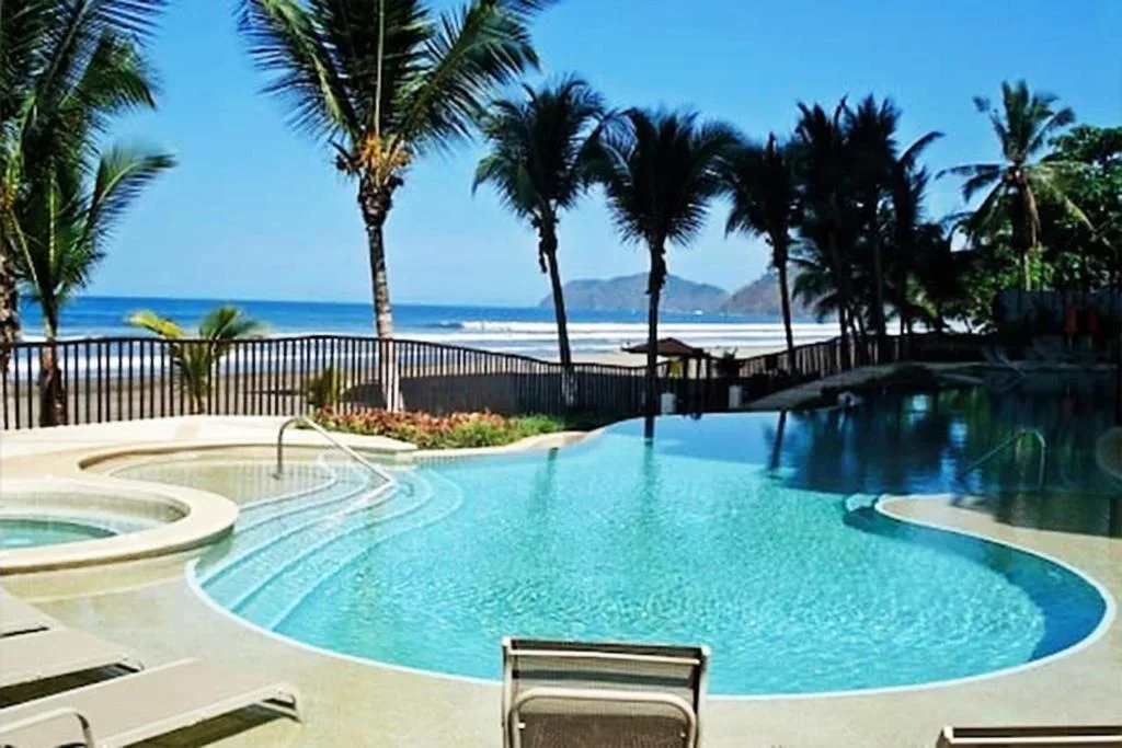 SecretJaco - Luxury Beach Front Penthouse with Pool & Jacuzzi — 5