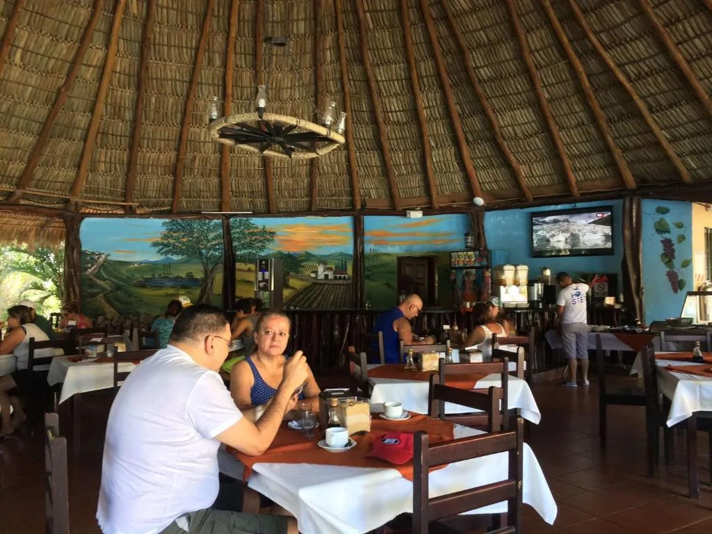 Best Western El Sitio Hotel — 5