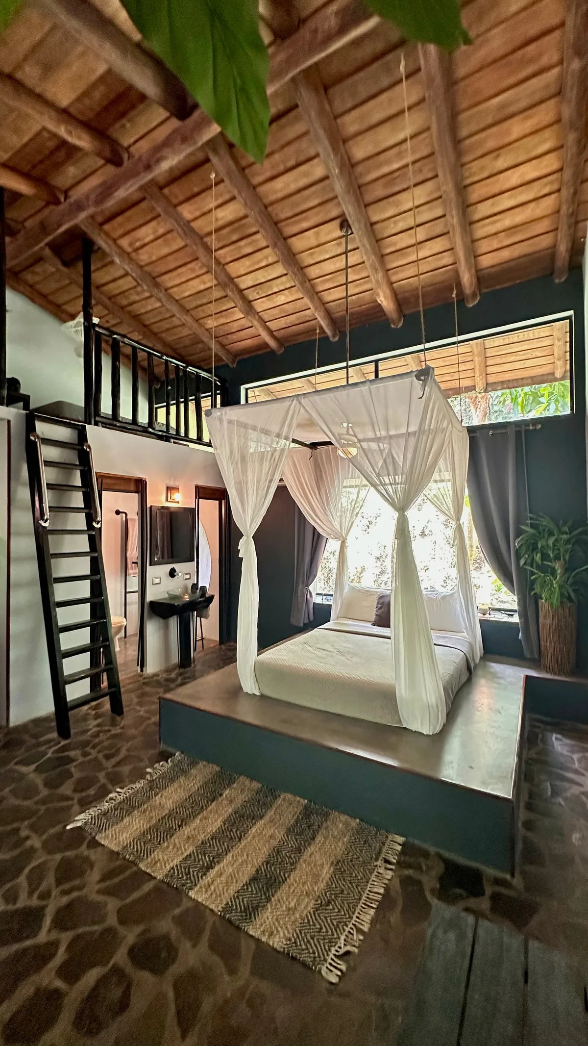 Canaima Chill House