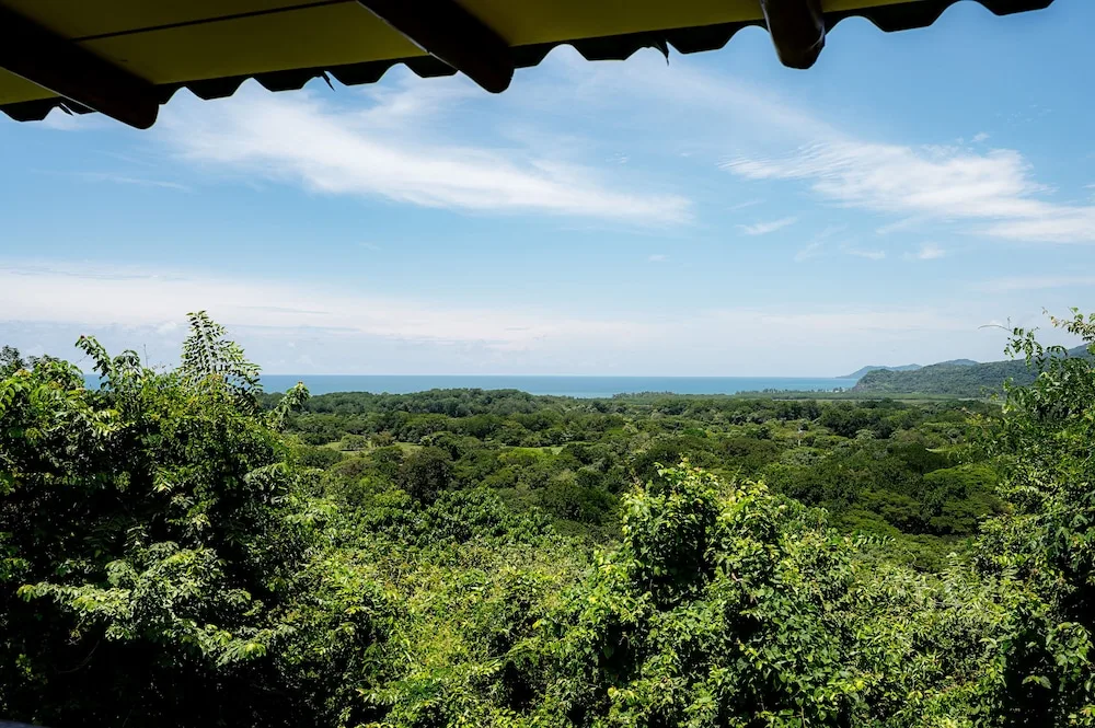 Casa Laureles Cabins & Guest Rooms — 4