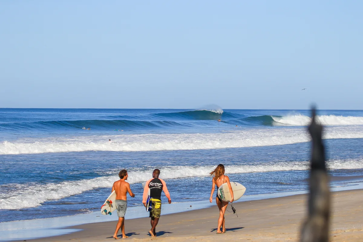 Don Jons Surf & Yoga Lodge — 5