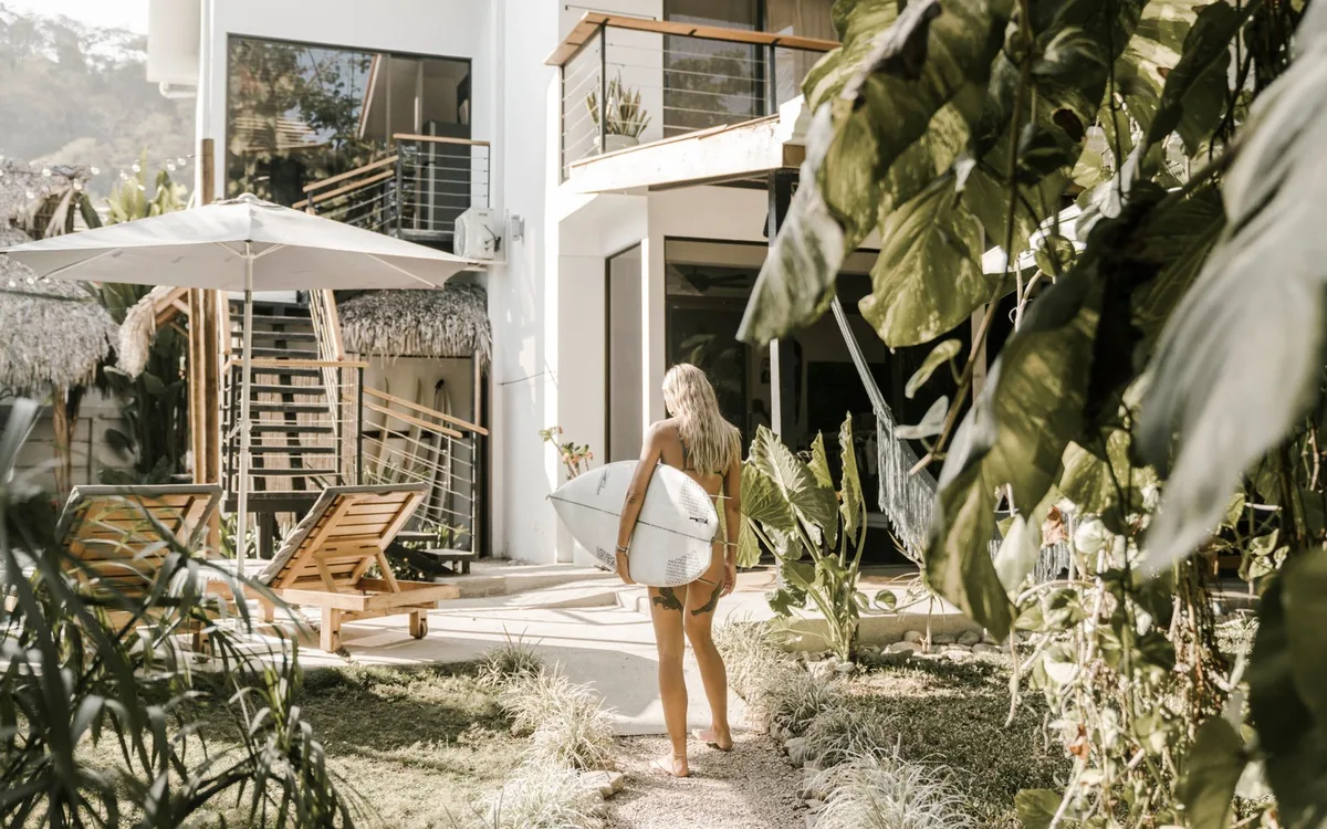 El Chante Surf House