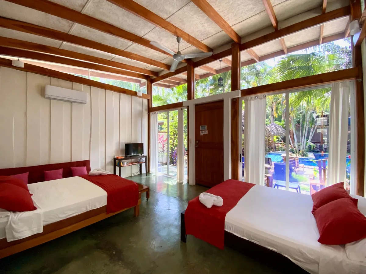 Fuego Lodge Hotel & Yoga Resort, Santa Teresa, CR — 2