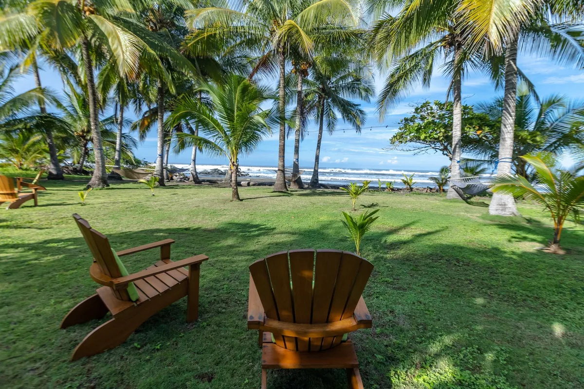 Salvatierra Beachfront Hotel — 2