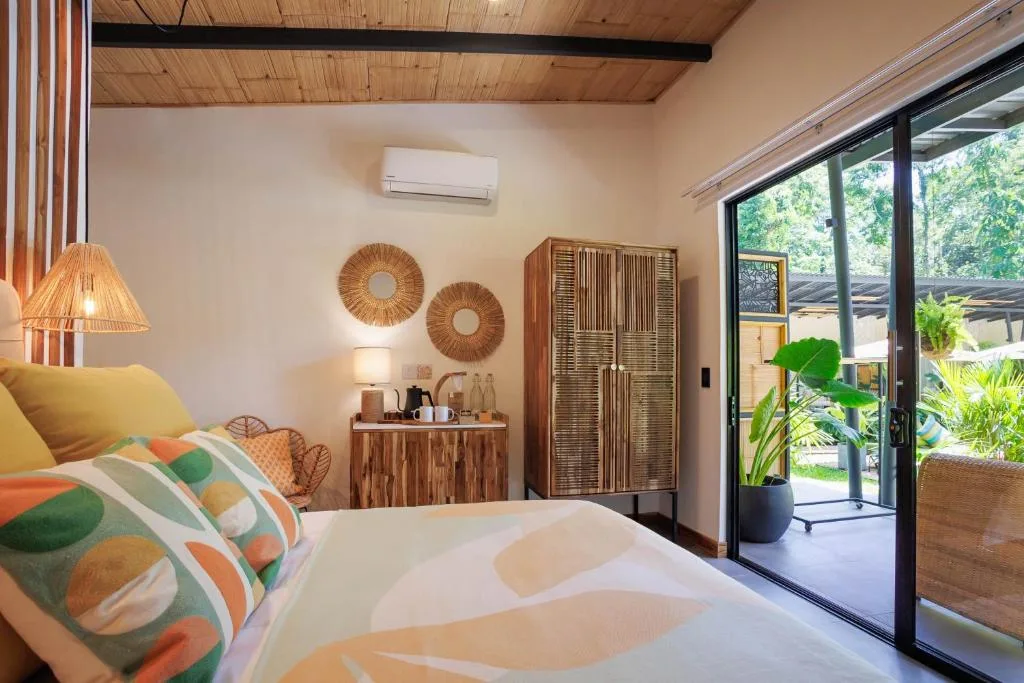 Exōtico Beach Hotel — 2