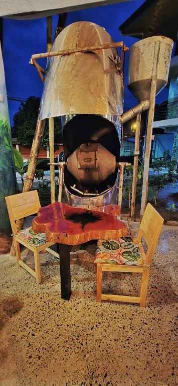 Bonding Coffee Roaster Café & Hotel — 3