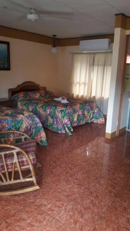 Cabinas Doña Alicia — 2