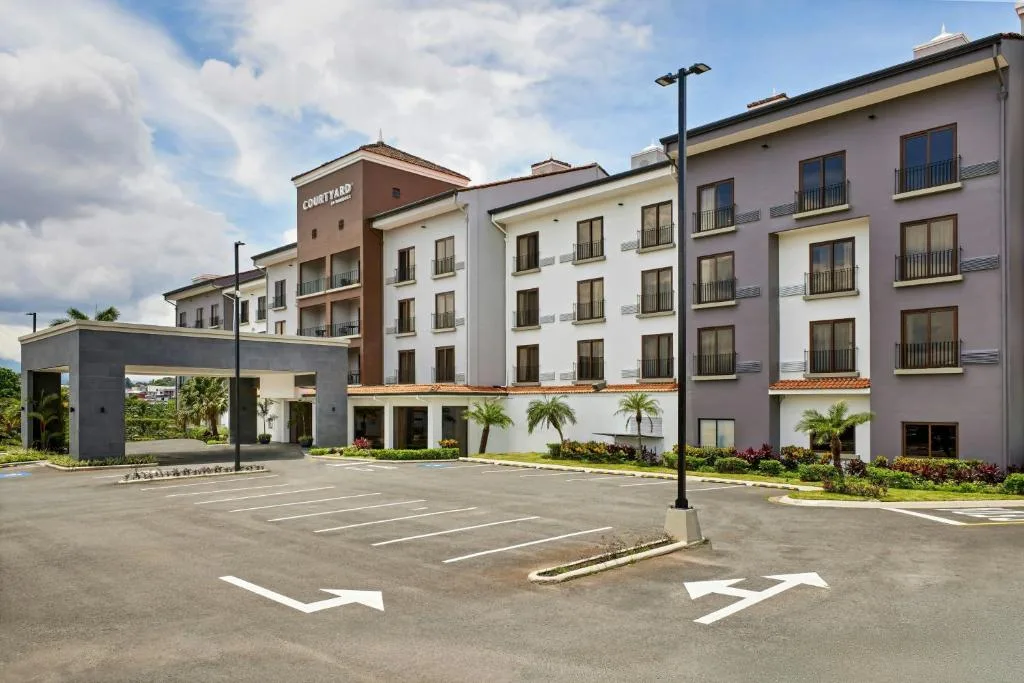 Courtyard by Marriott San Jose Escazu — 3