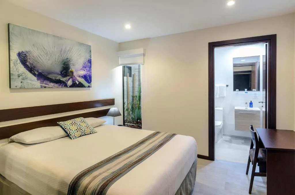 Isla Verde Hotel — 2
