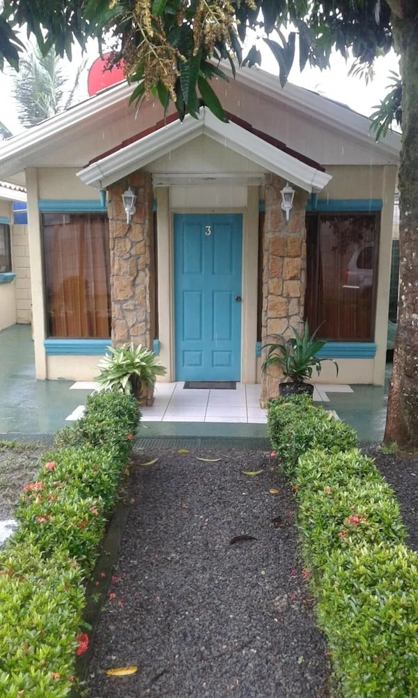 Cabinas Malibu Los Sueños