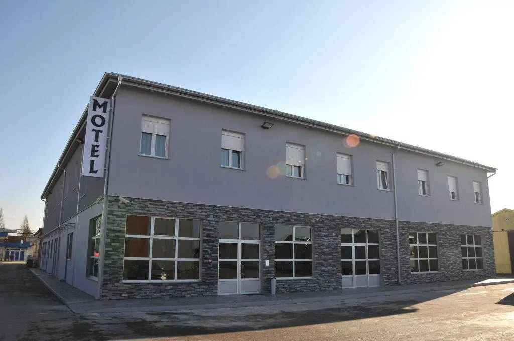 Hostel Kristal