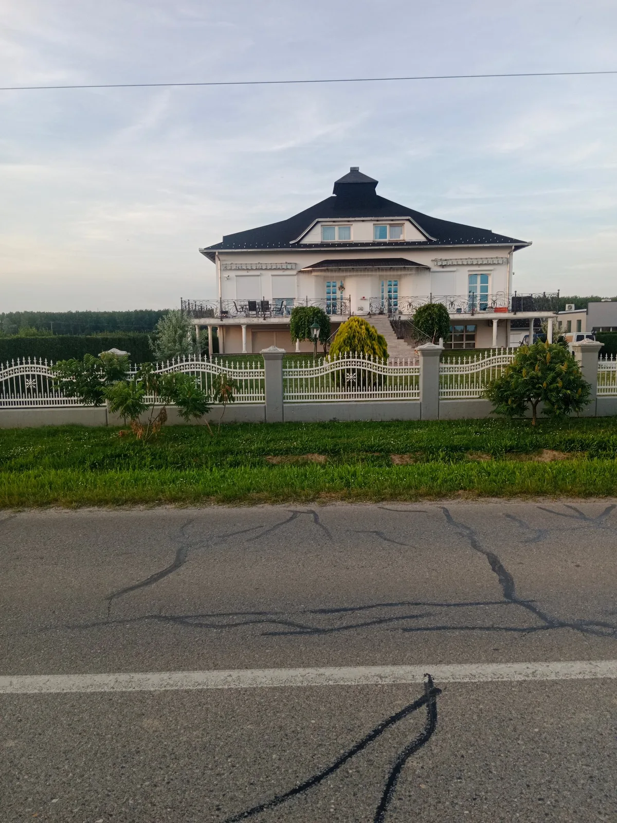 VILLA IVANIĆ