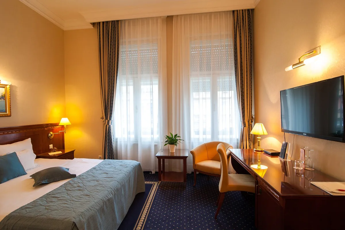 Waldinger Hotel — 3