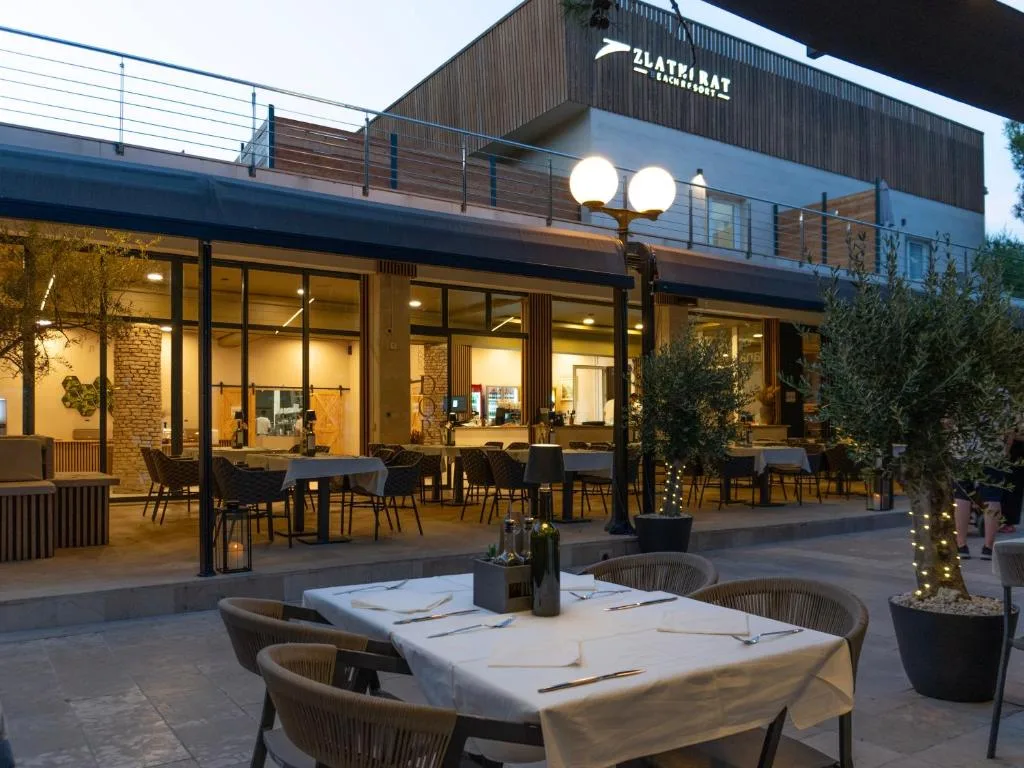 Zlatni Rat Beach Resort — 4