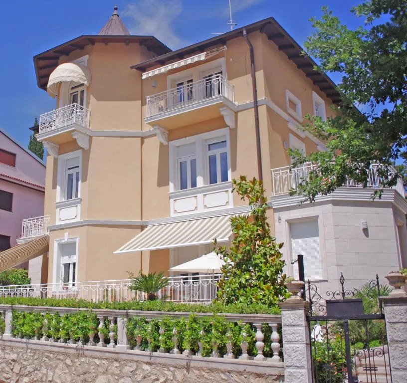 Guest House Villa Dagmar - EXCLUSIVE — 4