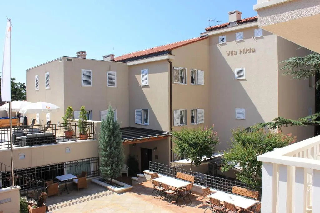 Hotel Abalone — 4
