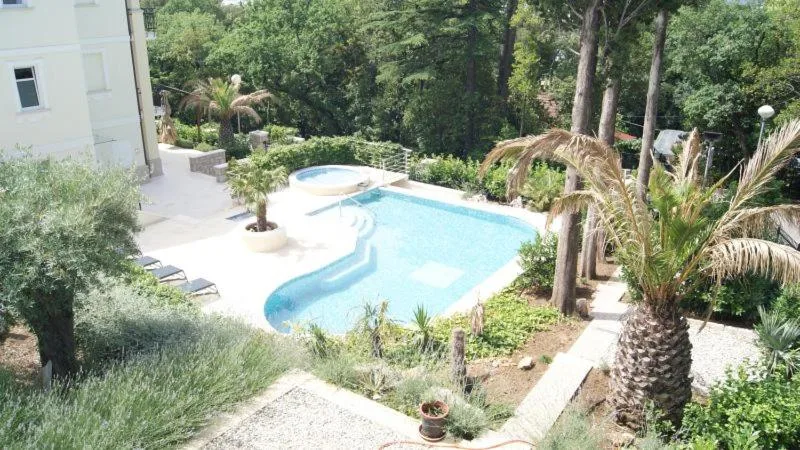 Villa Emilia — 4