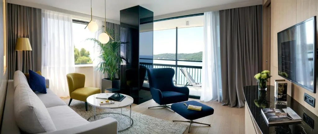 Hotel Excelsior — 4