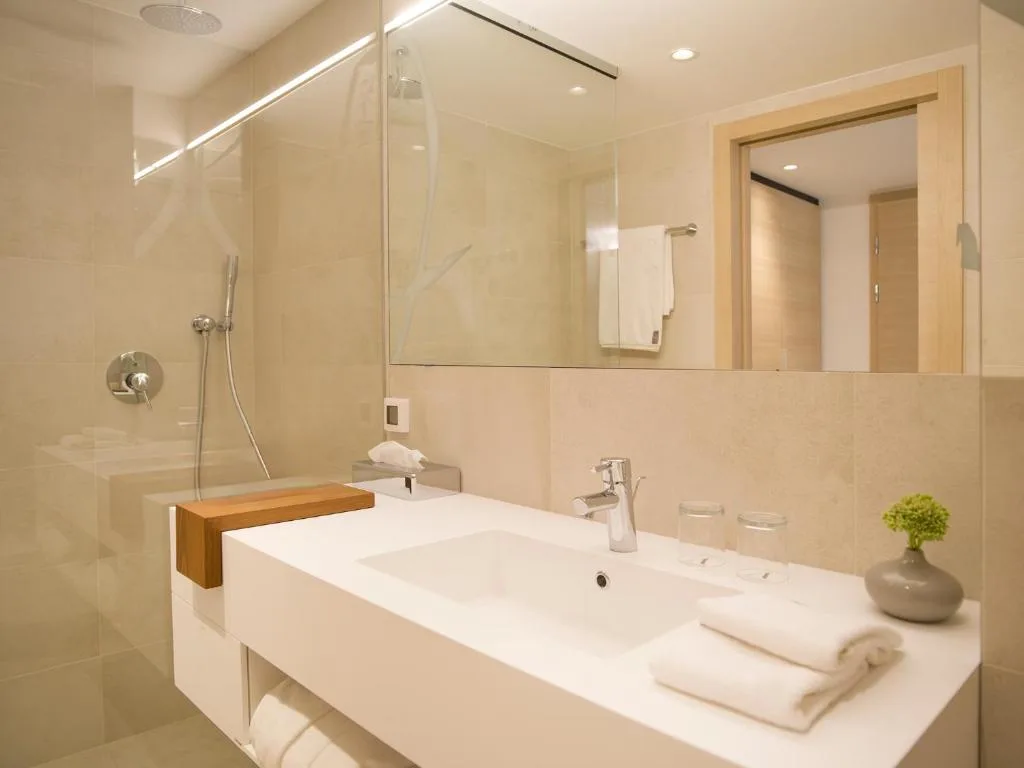 Hotel Kompas — 3