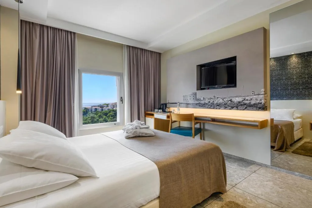 Hotel Lero — 2