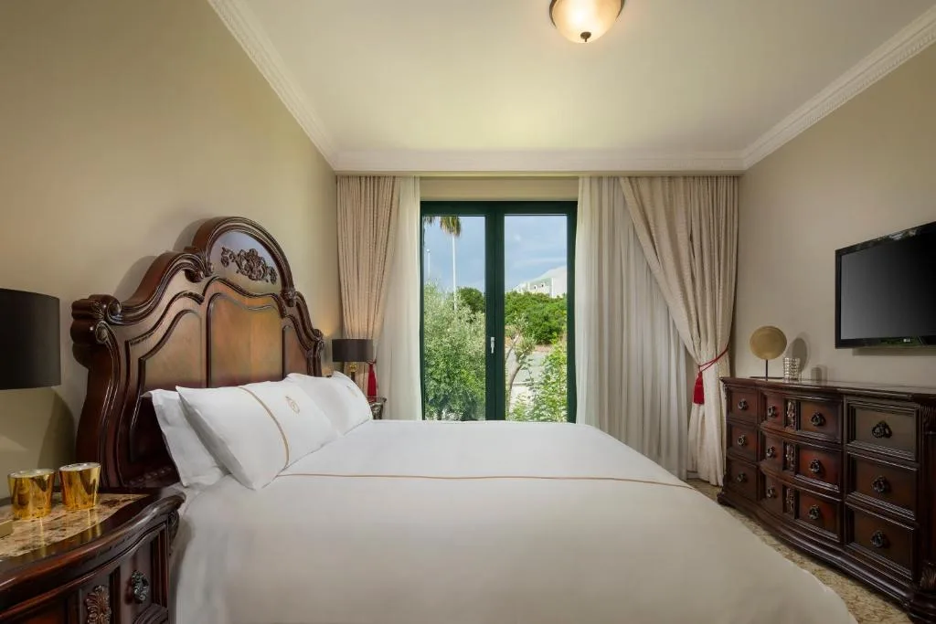 Royal Princess Hotel — 5