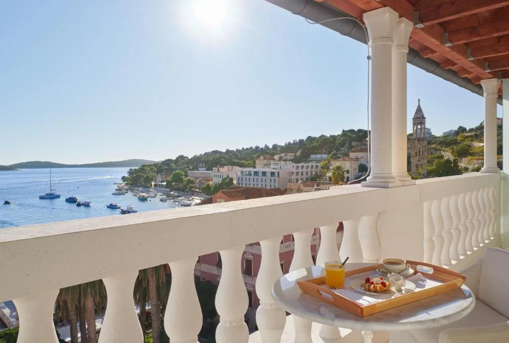 Palace Elisabeth Hvar Hotel - The Leading Hotels of the World — 4