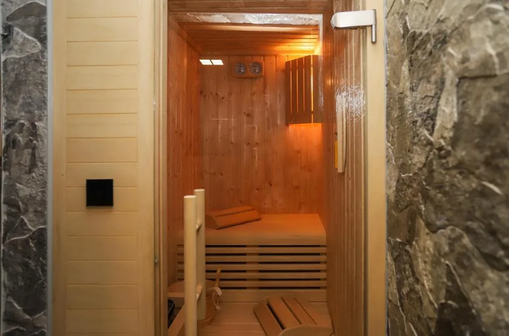 Hotel ZRINSKI — 2