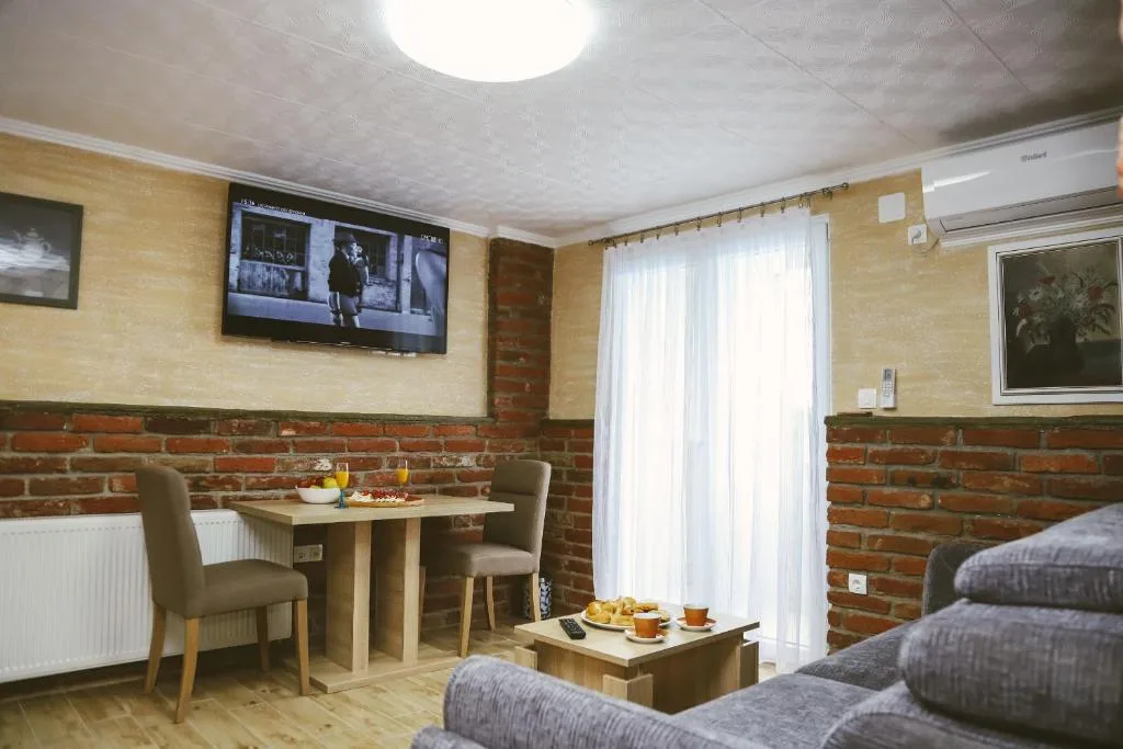 Hotel ZRINSKI — 4
