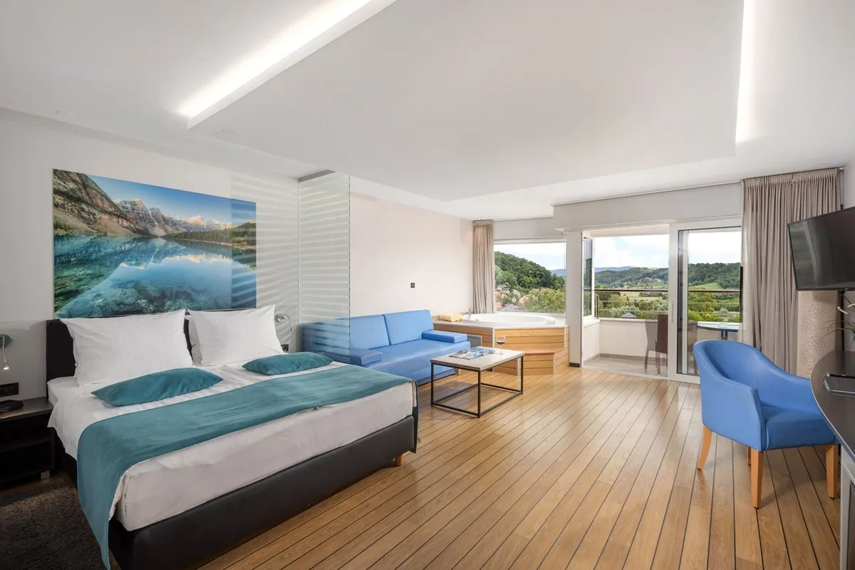 HOTEL VILLA MAGDALENA — 2
