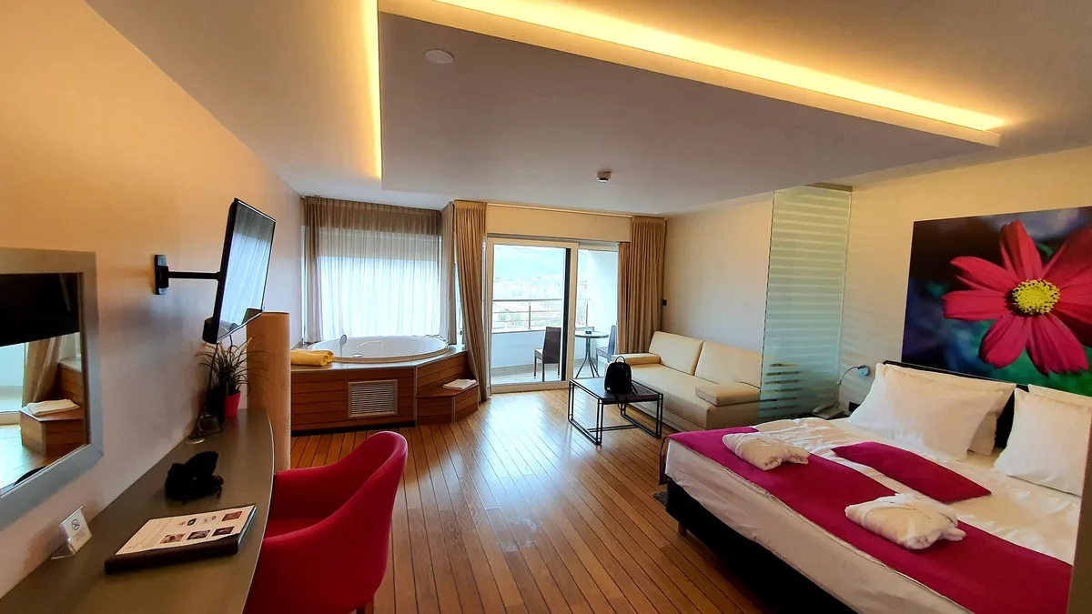 HOTEL VILLA MAGDALENA — 3