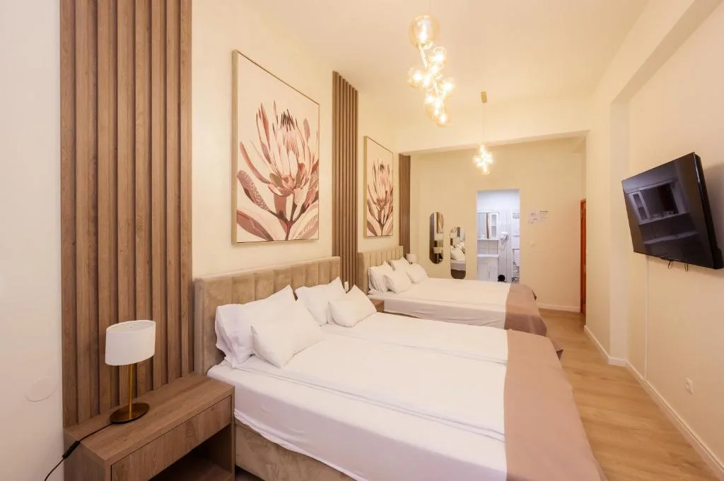 Hotel MB — 2