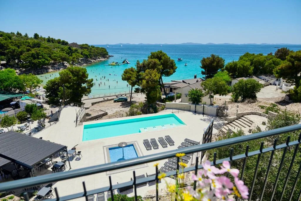 Colentum Resort Murter — 3