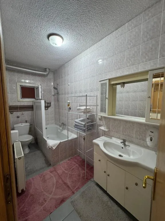 restoran i prenoćište Egghus — 3