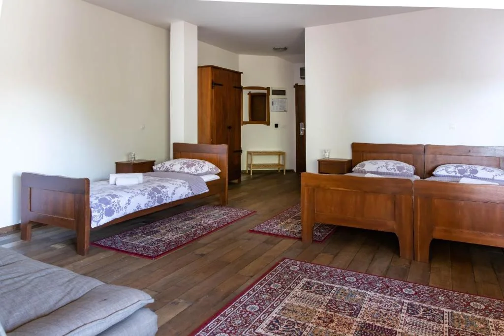 Hotel Lug — 4