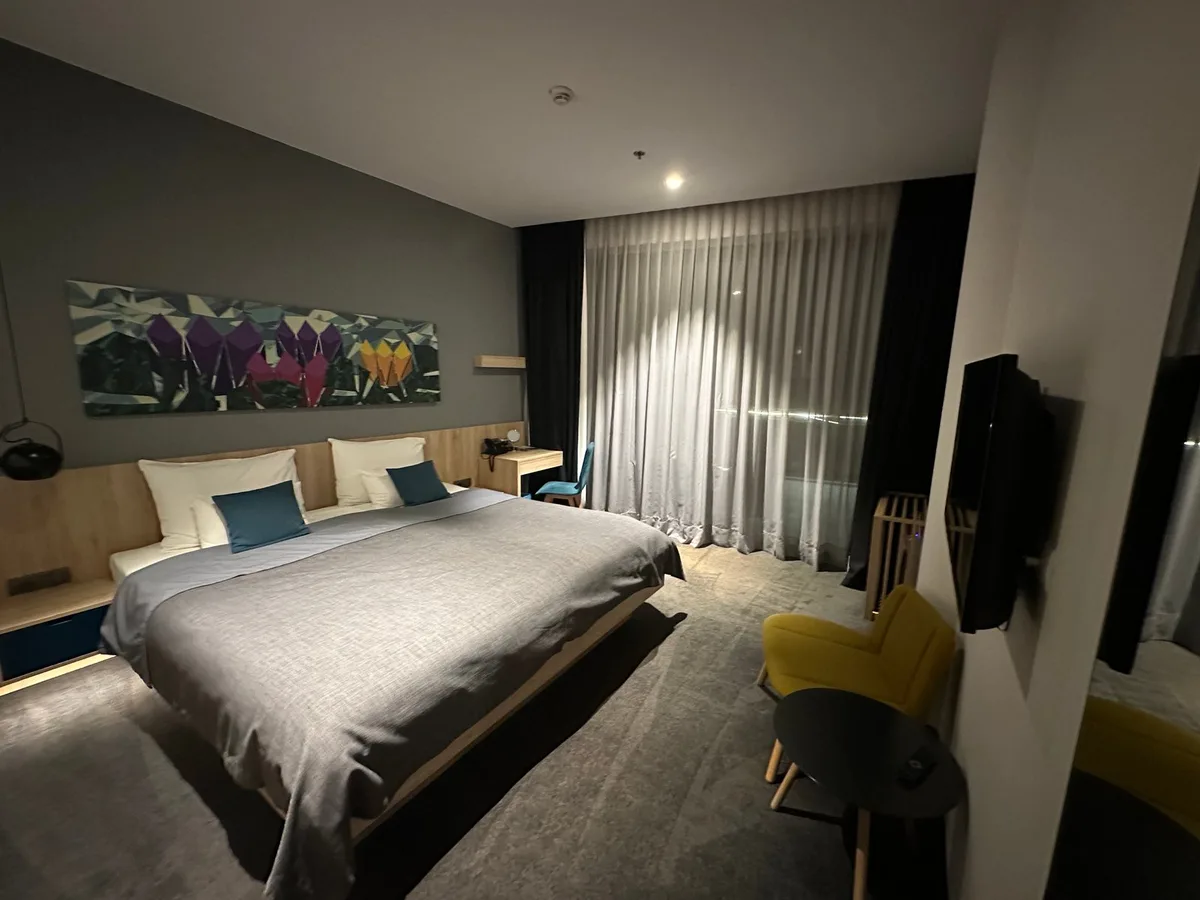 Hotel Academia — 3