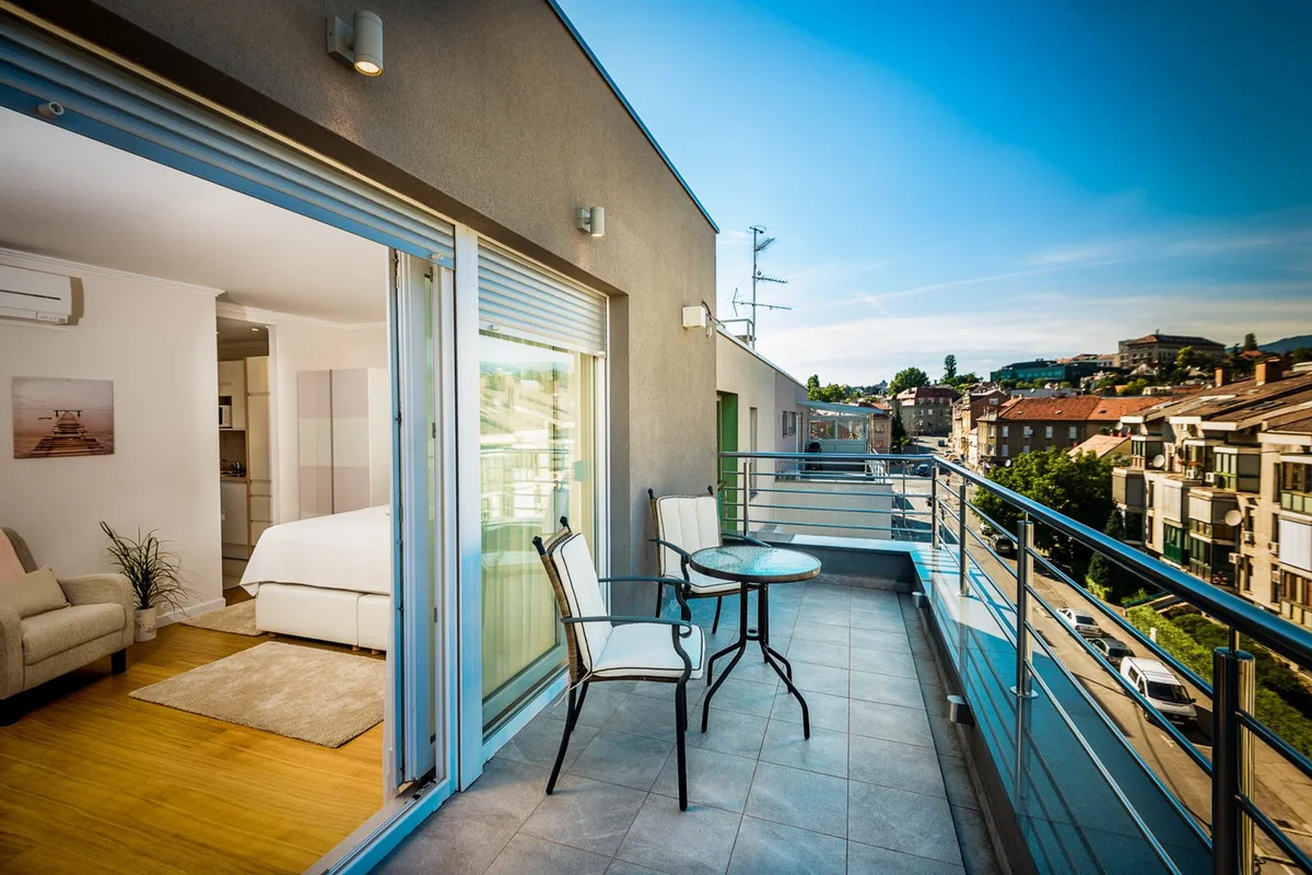 Madison Luxury Apartments — 3
