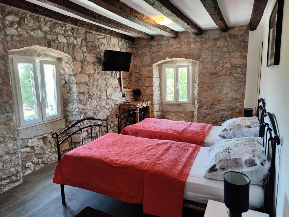 Castello Gulici Porec — 3