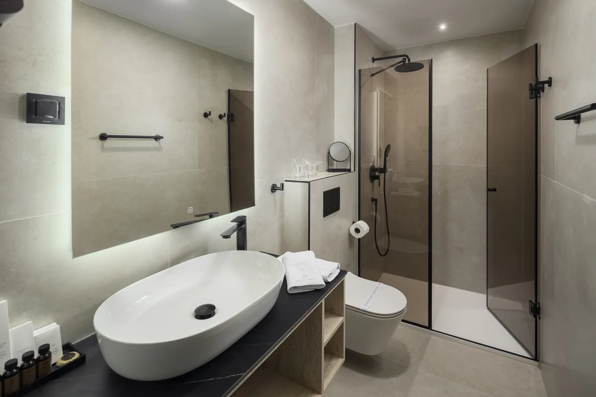 Heritage Hotel Ames — 4