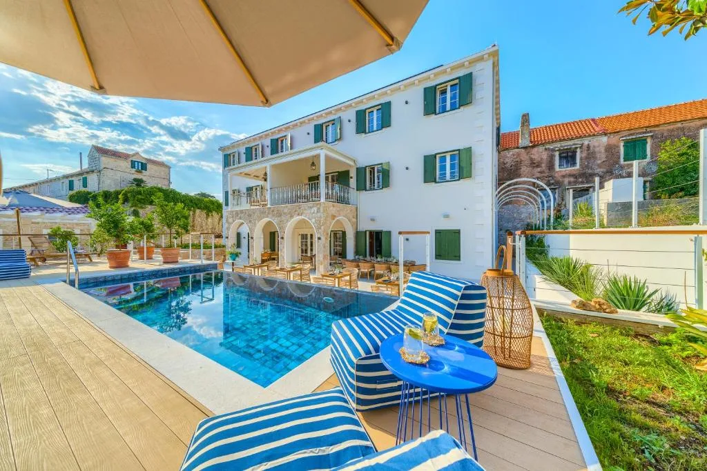 Hotel Brattia, Adults Only — 3