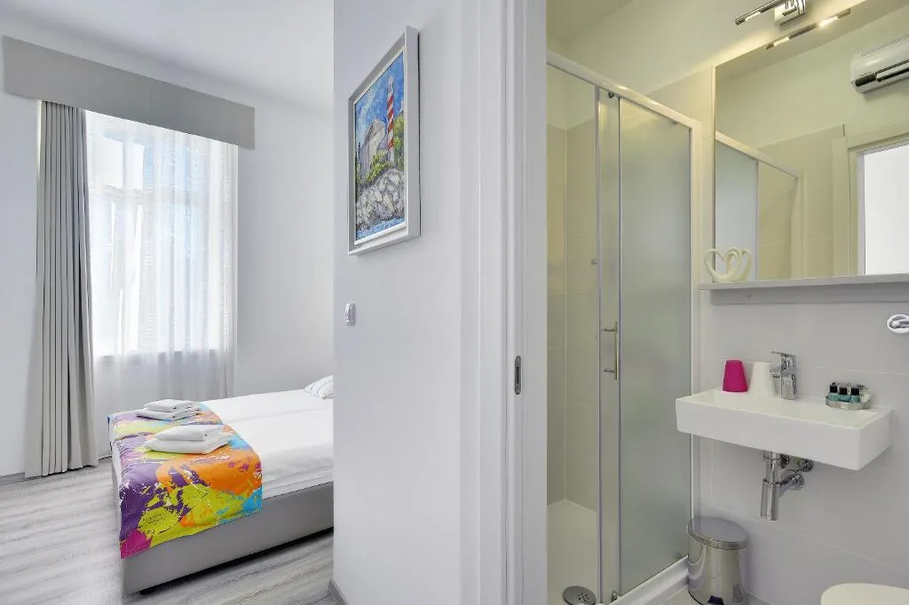 Boutique Suites Joyce — 2