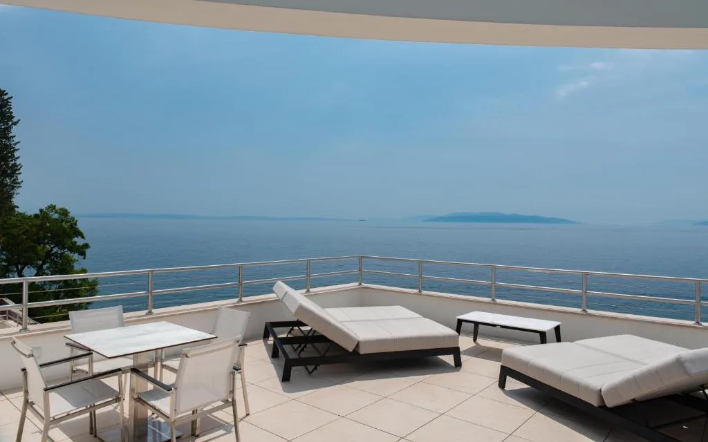 Hilton Rijeka Costabella Beach Resort And Spa — 3