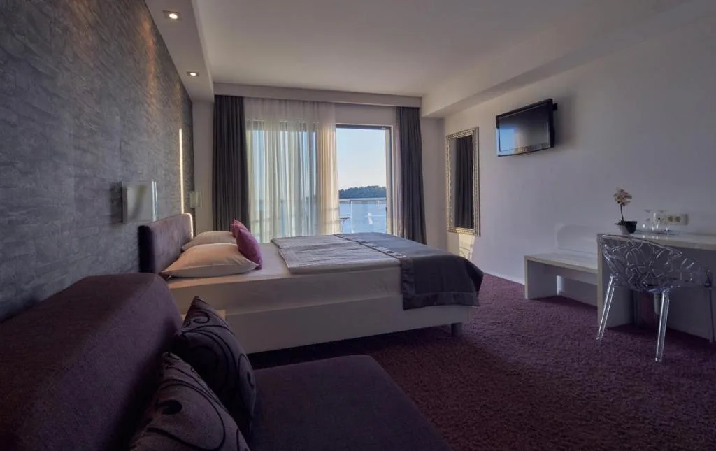 Boutique Hotel Life, Sea, Wellness & SPA — 2