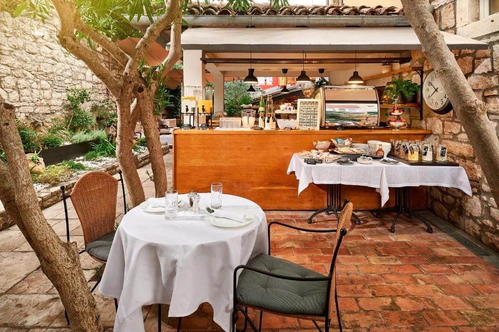 Angelo d'Oro Heritage Hotel — 5